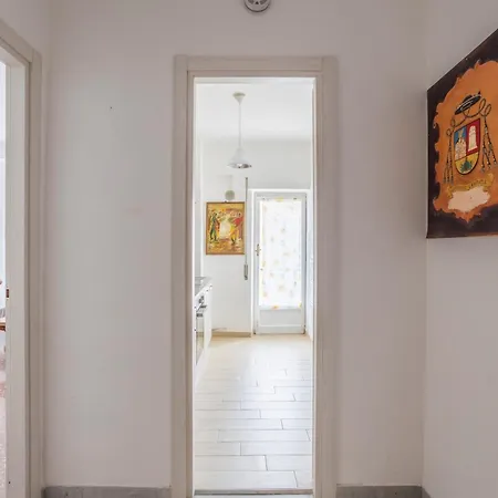 Guest Host - Stylish Near Trastevere! Apartmán *