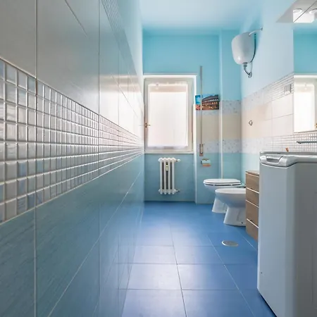 Guest Host - Stylish Near Trastevere! Apartmán